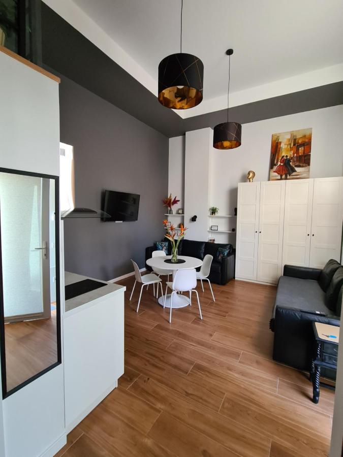 Hlius Brand New Apartments Валенсія Екстер'єр фото
