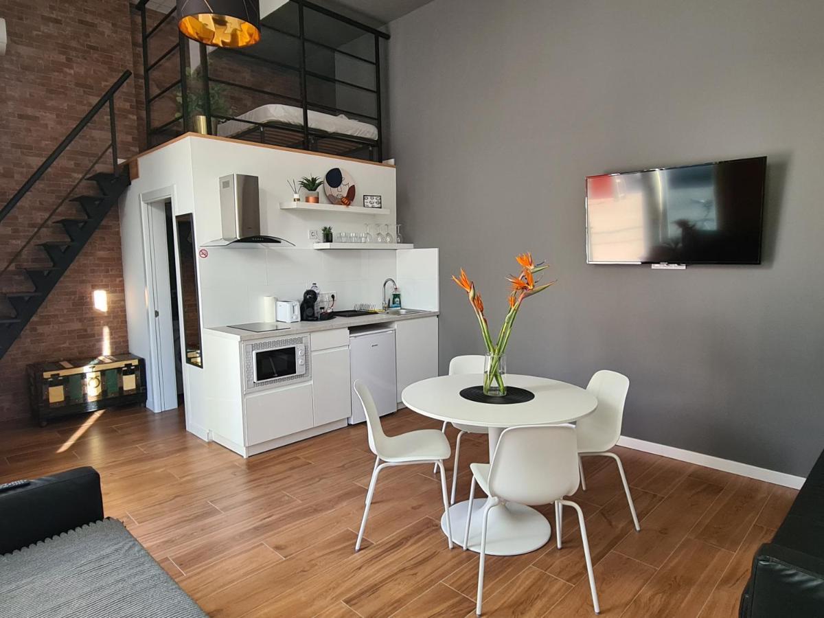 Hlius Brand New Apartments Валенсія Екстер'єр фото